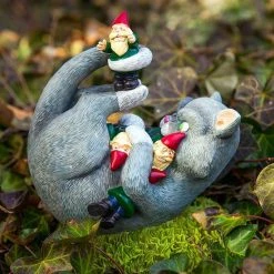 BIGMOUTH Cat Gnome Massacre | GARDEN GNOME -Punk Rave Store bigmouth cat gnome massacre garden gnome 2 83ef4db3 5db8 4fc2 b019 95d616da84a4 700x700