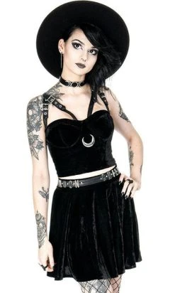 RESTYLE Moon Harness | TOP -Punk Rave Store restyle moon harness top 10 78f92469 f623 4173 a54a f04515fc79b8 700x700