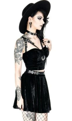 RESTYLE Moon Harness | TOP -Punk Rave Store restyle moon harness top 12 96954a7b b215 417b 9623 066e0ea97384 700x700