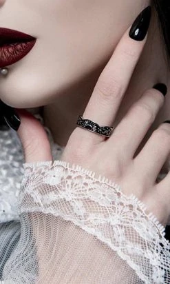 ROGUE AND WOLF Moonrise [Blackened Steel] | RING -Punk Rave Store rogue and wolf moonrise blackened steel ring 4 6ce102a9 5b0d 4db4 9902 bb0db431b419 700x700