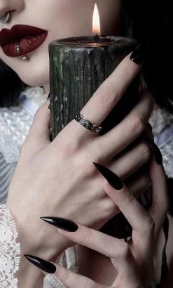 ROGUE AND WOLF Moonrise [Blackened Steel] | RING -Punk Rave Store rogue and wolf moonrise blackened steel ring 6 ecb52e06 b671 48d3 9be7 301b096d0210 700x700