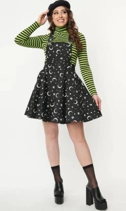 UNIQUE VINTAGE Brionne [Moon] | PINAFORE DRESS [Glow In The Dark] -Punk Rave Store unique vintage moon print brionne pinafore dress 2 1e46d915 c8ac 4beb 9cbe 8a5d0b927a3b 700x700