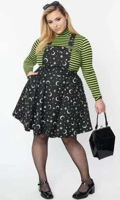 UNIQUE VINTAGE Brionne [Moon] | PINAFORE DRESS [Glow In The Dark] -Punk Rave Store unique vintage moon print brionne pinafore dress 6 875dcbea ee19 4f93 8c16 ee7dd5720758 700x700